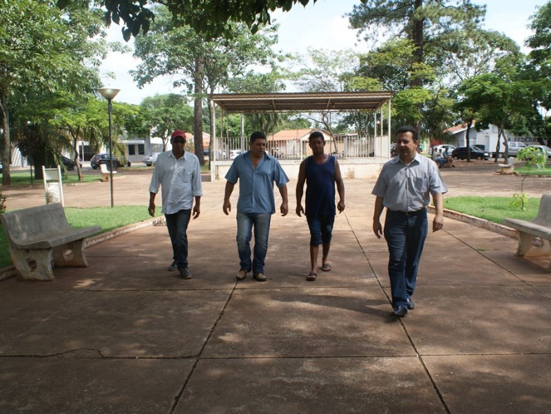 Estarão sendo vendidos na feira diversos produtos, entre roupas, calçados, acessórios, artesanatos e bijuterias - Divulgação