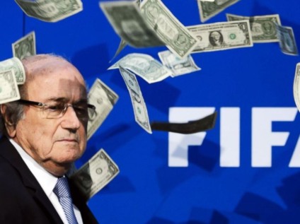 Em reunião da FIFA manifestantes jogaram dólares em Blatter  - Internet