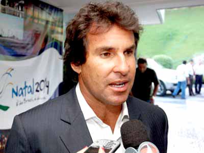 Rofrigo Paiva tenta amenizar o problema com a Globo -