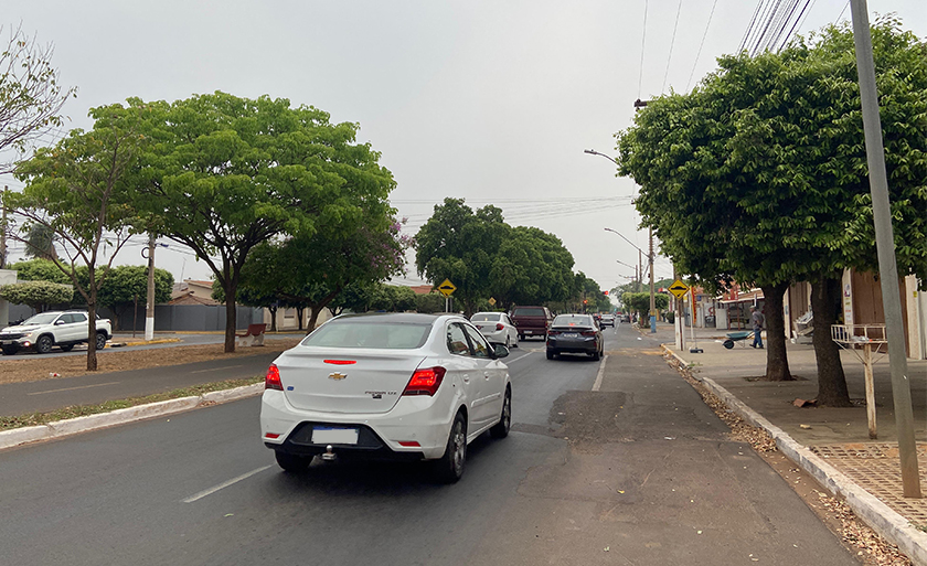 O céu amanheceu com muita fumaça, mas tem previsão de chuva para Três Lagoas