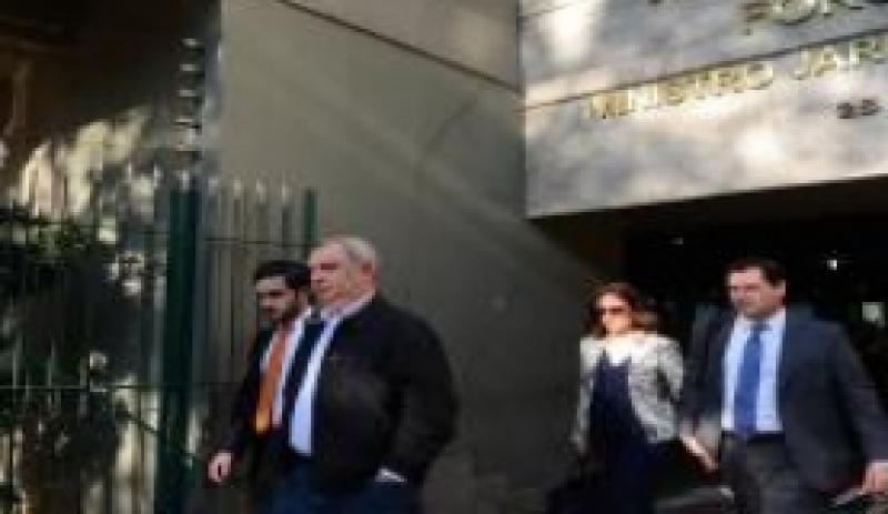 Pecuarista na saída da sede da Justiça Federal - Rovena Rosa/Arquivo/Agência Brasil Pecuarista na saída da sede da Justiça Federal - Rovena Rosa/Arquivo/Agência Brasil