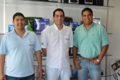 A amizade fiel do Douglas, Rafael e Erick tem influenciado muito no sucesso empresarial da Microplay -