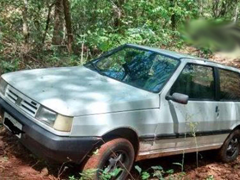 Veículo estava abandonado na zona rural de Paranaíba - Divulgação