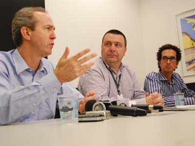 Cônsul americano, presidente da IP e Mateus Arantes durante coletiva -