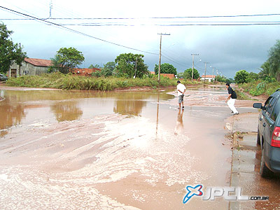 Delegacia de Três Lagoas fica ilhada por causa das chuvas de segunda-feira -