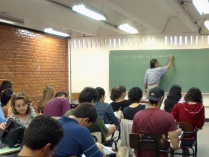 O objetivo do Enade é avaliar o conhecimento dos estudantes do último ano dos cursos de graduação sobre o conteúdo programático, suas habilidades e competênciassala de aula - Arquivo/Agência Brasil