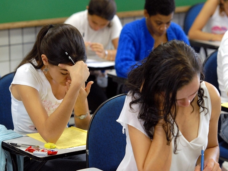 Metade dos jovens que pretendem ingressar no ensino superior dependem de auxílio governamental - Divulgação/Wikipédia