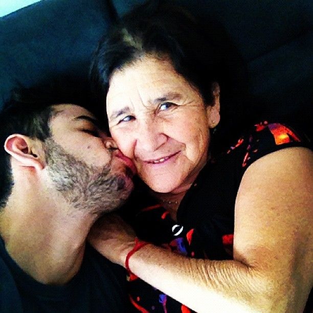 Gusttavo Lima perdeu a irmã em 2012 após um infarto; mãe do cantor sofria de problemas cardíacos - Internet