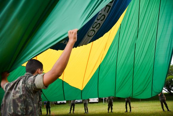 Símbolo nacional deve ser usado em eventos pagos com dinheiro público - Fábio Rodrigues Pozzebon/Agência Brasil