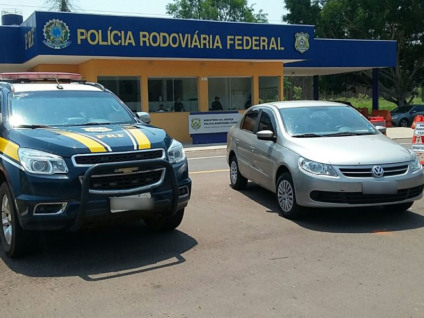 Veículo furtado dia 13 São Paulo foi recuperado três dias depois pela PRF de Três Lagoas - Divulgação/PRF