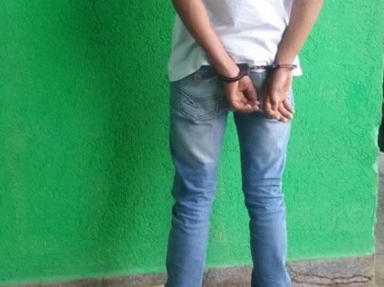 Aos policiais, garoto disse que foi contratado por R$ 1,5 mil - Divulgação/PM
