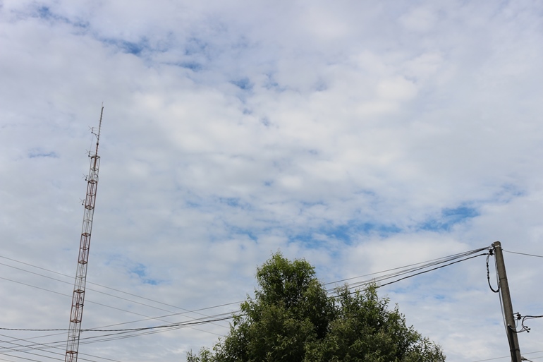 Dia será com sol entre nuvens e com possibilidade de chuva no período da tarde - Hugo Leal/JPNEWS