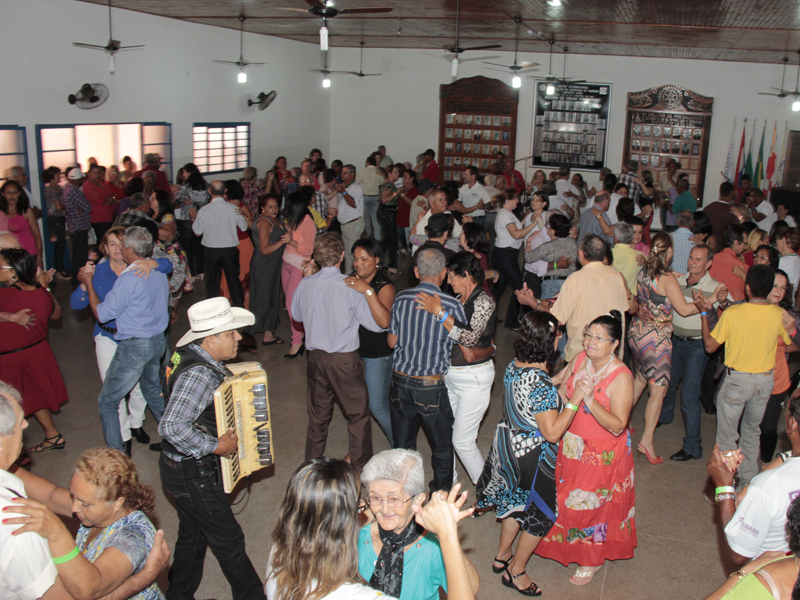 V Encontro da Melhor Idade reúne nove cidades em Aparecida do Taboado