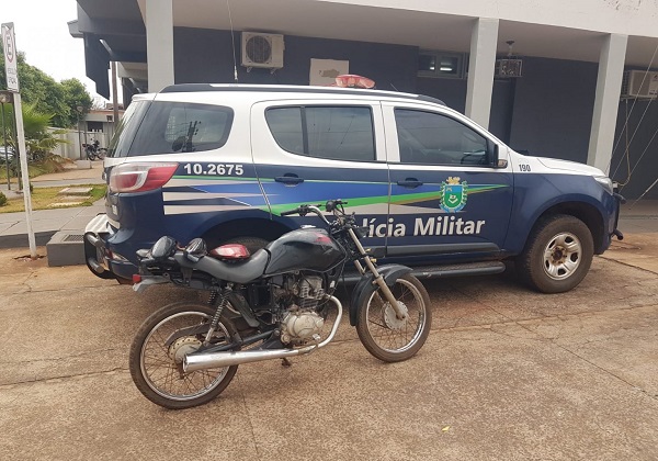 Veículo foi levado para a delagacia de policia - 13º BPM Paranaíba/Reprodução