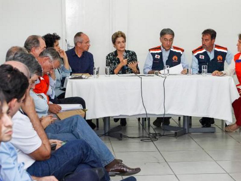 Presidenta Dilma Rousseff afirmou que o governo está empenhado em responsabilizar os culpados pelo desastre em Mariana - Agência Brasil