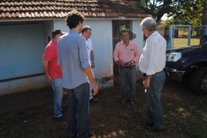Visita da comissão da UFMS na àrea onde será construido o empreendimento -