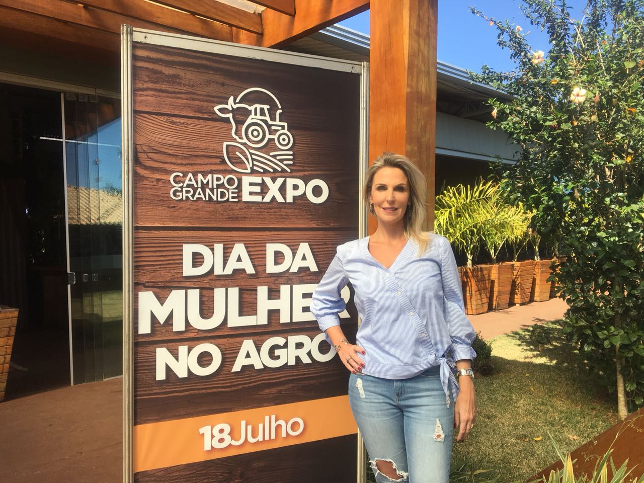 Renata Camargo, gerente do Congresso Nacional das Mulheres no Agronegócio explicou sobre o prêmio "Mulheres no Agronegócio" - Ingrid Rocha/CBN