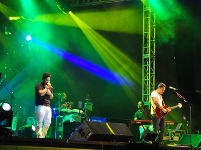 Dupla durante o show realizado na quinta-feira (29) -