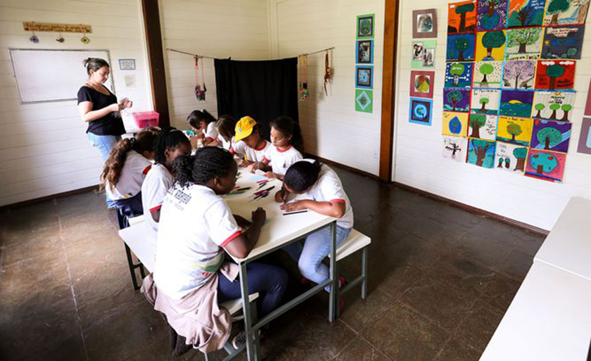 De cada quatro estudantes do ensino médio, um abandona a escola no primeiro ano - Arquivo/Agência Brasil