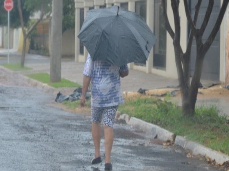 Manhã de feriado foi de chuva em Três Lagoas - Arquivo