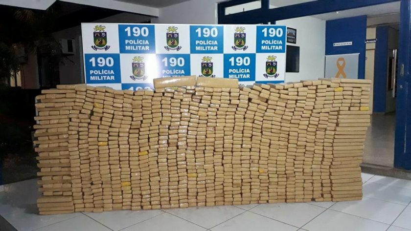 Polícia Militar apreende cerca de uma tonelada de maconha no Set Sul - Divulgação/PM Polícia Militar apreende cerca de uma tonelada de maconha no Set Sul - Divulgação/PM