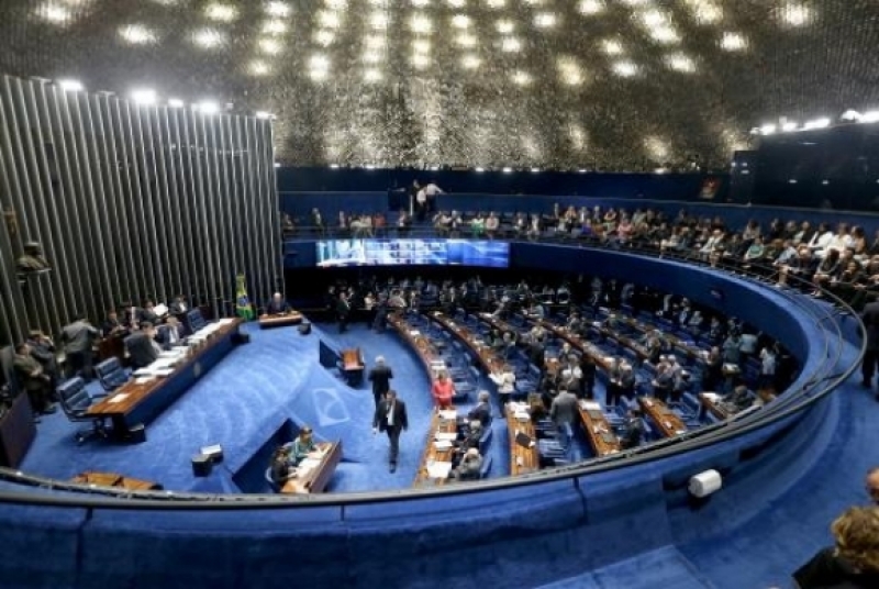 Sessão que analisa parecer de Antonio Anastasia é coordenada pelo presidente do STF, Ricardo Lewandowski - Wilson Dias/Agência Brasil Sessão que analisa parecer de Antonio Anastasia é coordenada pelo presidente do STF, Ricardo Lewandowski - Wilson Dias/Agência Brasil