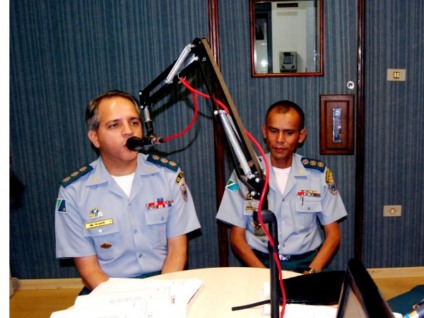 Coronel Carlos Alberto David dos Santos (esq.) foi entrevistado nesta sexta no RCN Notícias -