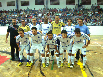 A Seleção Treslagoense de Futsal que estréia hoje no Campeonato Estadual -