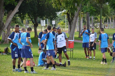 Crise interna da diretoria não afetou clima entre jogadores, diz técnico -