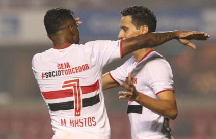 Michel Bastos e Ganso voltam ao time contra o Linense, na quarta - Rubens Chiri/SPFC