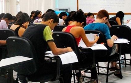 As provas do Enem serão aplicadas em dois domingos, nos dias 4 e 11 de novembro - Agência Brasil
