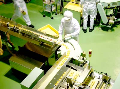 Indústria brasileira perde espaço para importados devido a valorização do Real -