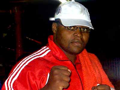 A função do treinador foi orientar, incentivar e até aquecer os atletas - A função do treinador foi orientar, incentivar e até aquecer os atletas -