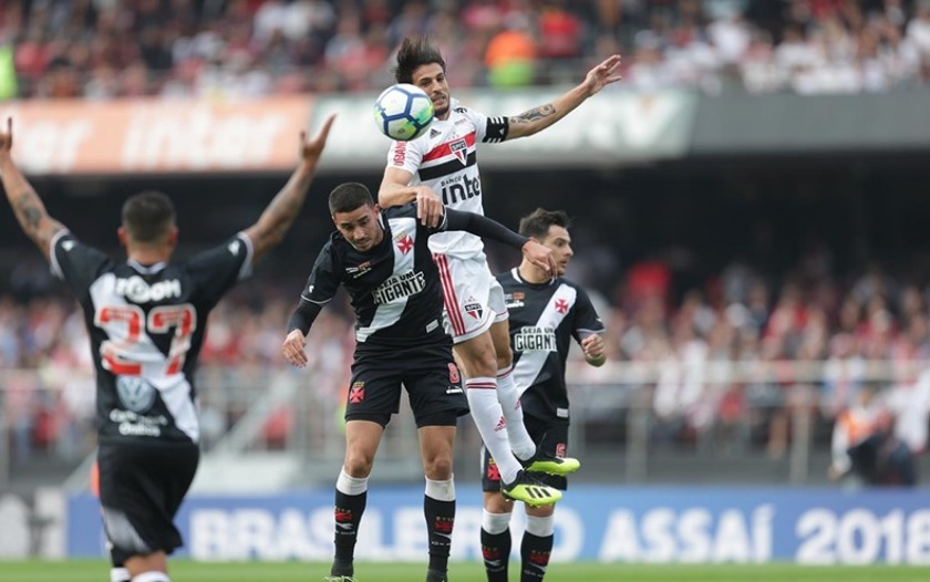 Vitória contra o Vasco, no último domingo, levou equipe aos 35 pontos; Tricolor não liderava a competição desde a sétima rodada do Brasileirão de 2015 - Paulo Pinto/SPFC