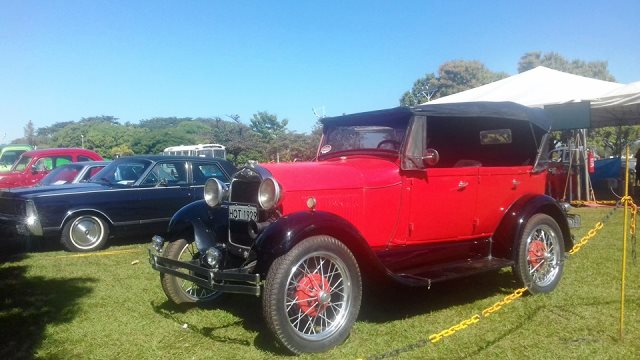 Exposição de carros antigos acontece na circular da Lagoa - Ana Cristina Santos/JP