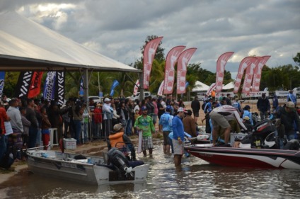 Quase mil pescadores disputaram a 9ª edição do Torneio - Cláudio Pereira/JPNEWS