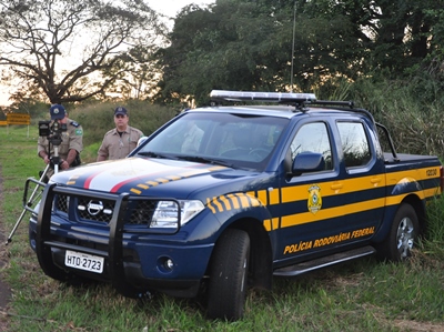 Os policias fiscalizaram 1063 veículos -