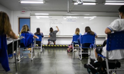Instituições precisam seguir algumas regras para o retorno as aulas - Imagem Ilustratitva