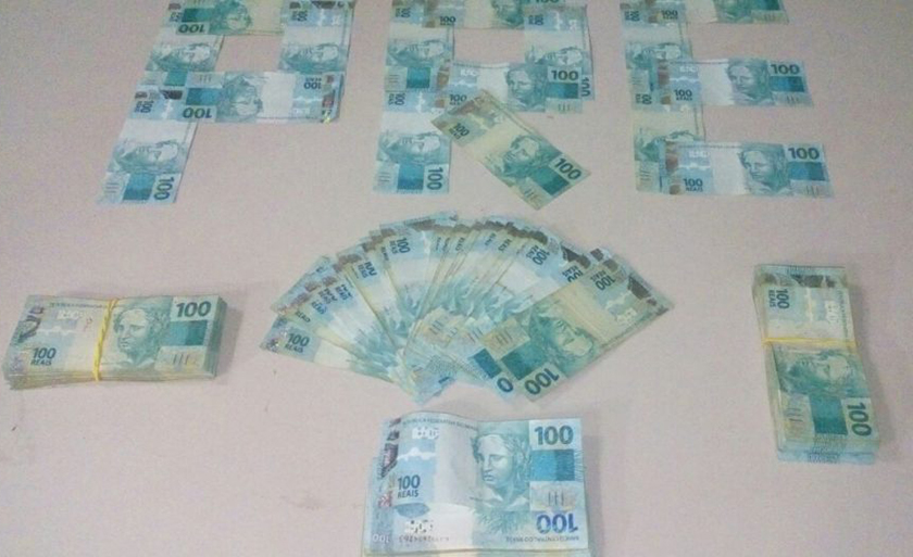 Para transportar grande quantia de dinheiro a pessoa deve possuir a declaração de origem - Divulgação/14° BPMRV