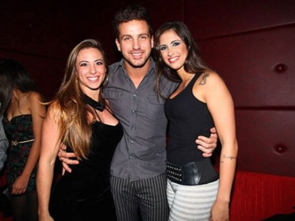 Michelly com Diogo e a namorada -