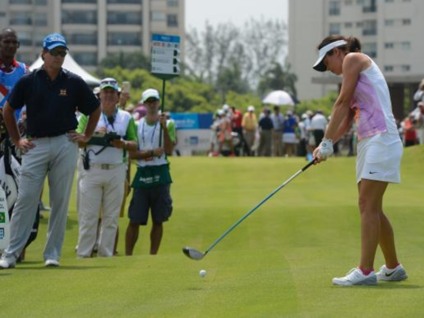A golfista brasileira Miriam Nagl participa de evento-teste de golfe para os Jogos Rio 2016 - Tânia Rêgo/Agência Brasil