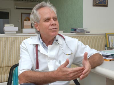 Médico pediatra, José Augusto Morila Guerra, voluntário e um dos pioneiros da Pastoral da Criança em Três Lagoas -