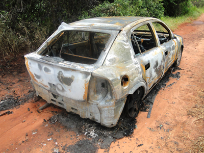 Astra de Uiramar foi encontrado primeiro que ele completamente incendiado -