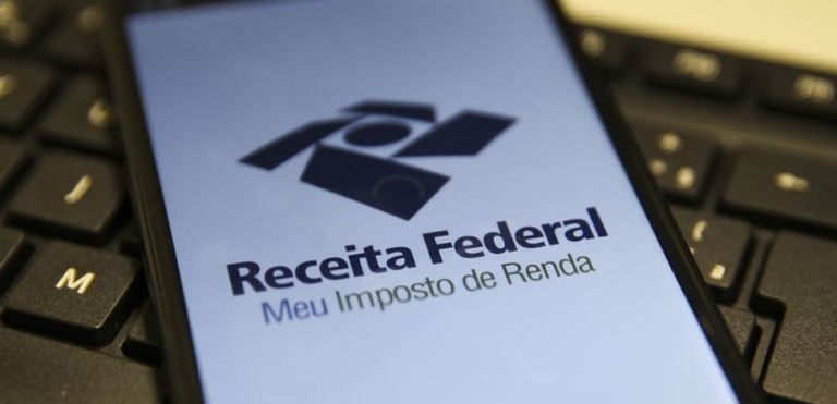 A Receita disponibiliza ainda aplicativo para tablets e smartphones que facilita consulta às declarações do IRPF - Reprodução/Agência Brasil