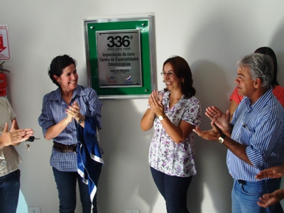 Prefeita Márcia Moura e Secretária de Saúde, Eliane Brilhante, durante inauguração do novo Centro de Especialidades Odontológicas -