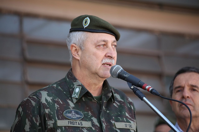 General do Exército, José Luiz Dias Freitas, defendeu declarações de militares sobre política - Arquivo