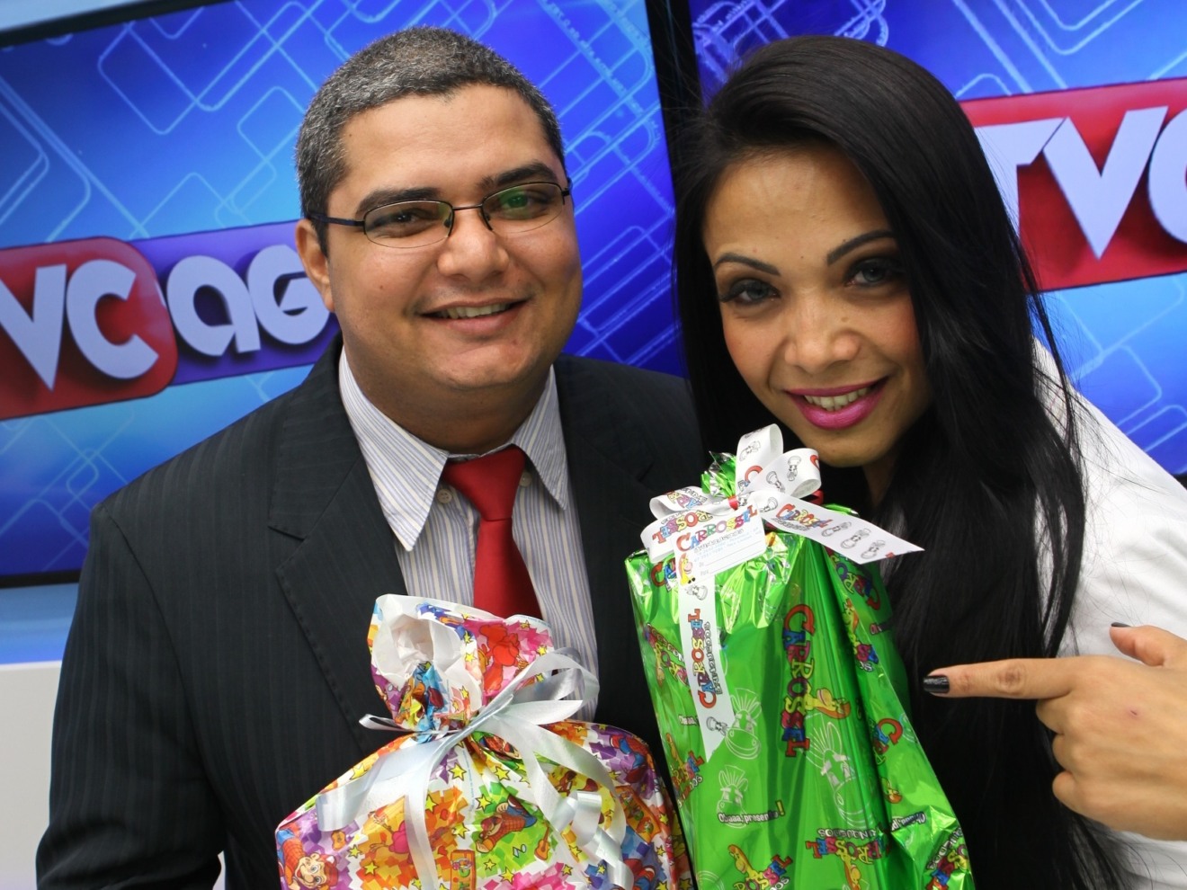 Campanha começou com os apresentadores Thiago Bonfim e Cileide Heredia - Elias Dias Campanha começou com os apresentadores Thiago Bonfim e Cileide Heredia - Elias Dias