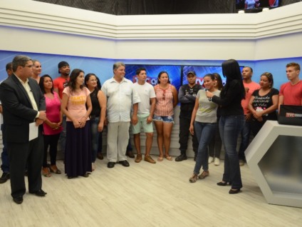 Sorteados foram entrevistados no TVC Agora e na rádio Cultura 106,5 FM nesta quinta-feira -  Leandro Lopes/RCN