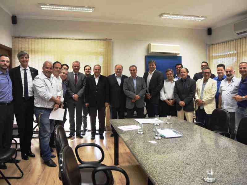 O empresário Rosário Congro Neto, presidente da Associação das Emissoras de Radiodifusão de Mato Grosso do Sul (Aerms), apresentou uma pauta de reivindicações - Divulgação O empresário Rosário Congro Neto, presidente da Associação das Emissoras de Radiodifusão de Mato Grosso do Sul (Aerms), apresentou uma pauta de reivindicações - Divulgação