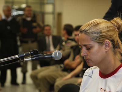 De acordo com o depoimento de Fernanda, no dia 4 de maio, Macarrão a teria chamado, desesperado, para cuidar de um bebê -